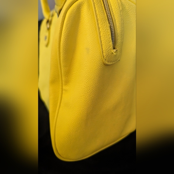 Betsey Johnson Yellow Bowler Bag/Purse - Picture 6 of 6